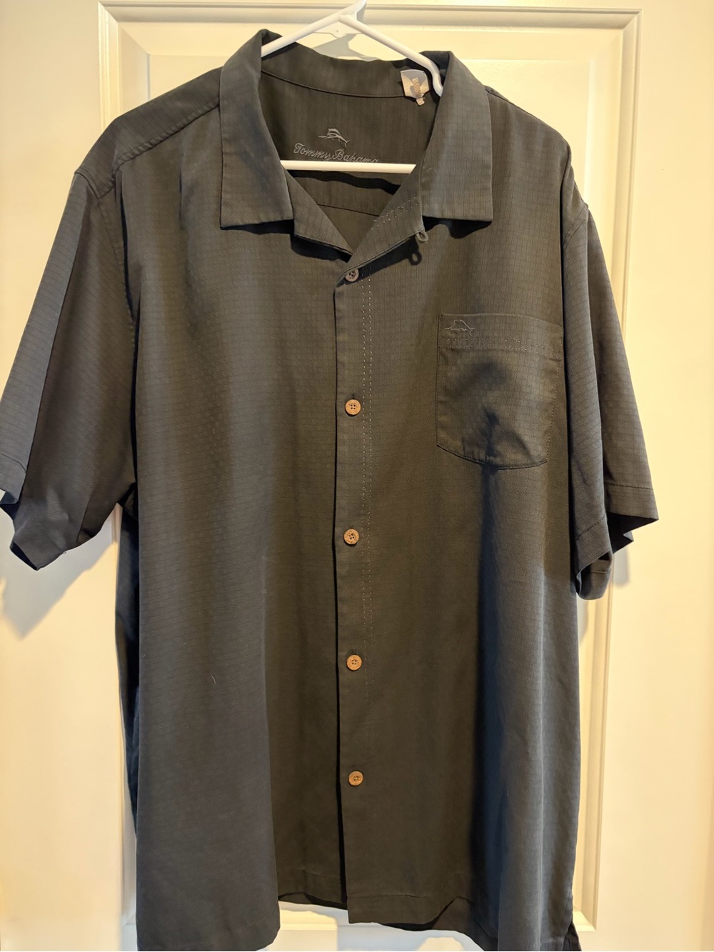 Tommy Bahama Short-Sleeve Button-Down Shirt in Charcoal